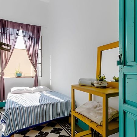 1 Guadalajara Corazon Del Centro Historico Hospedate En Una Casa Antigua En Una Habitacion Sencilla Con Areas Comunes Y Banos Compartidas Luaran gambar