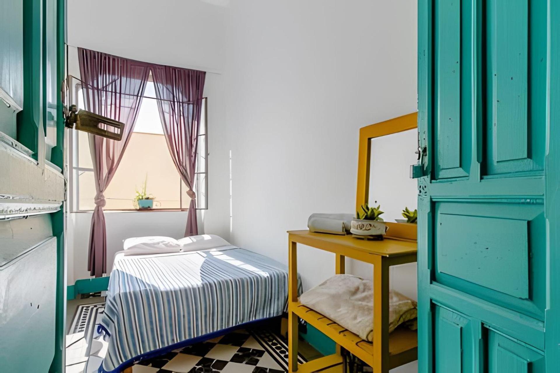 1 Guadalajara Corazon Del Centro Historico Hospedate En Una Casa Antigua En Una Habitacion Sencilla Con Areas Comunes Y Banos Compartidas Luaran gambar